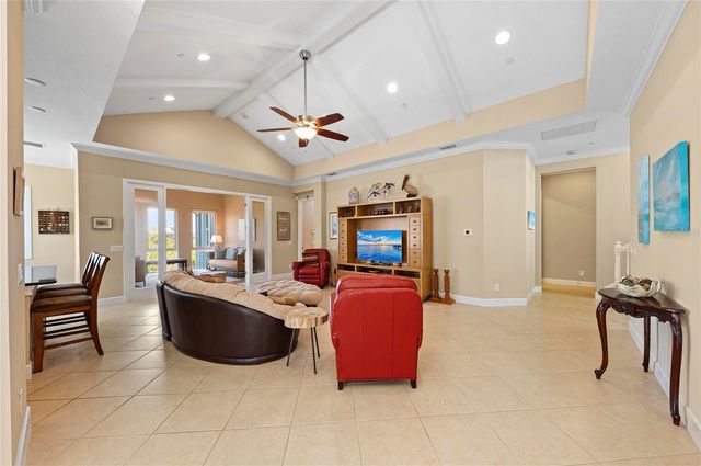 266 SAPPHIRE LAKE DRIVE 202, Bradenton, FL 34209