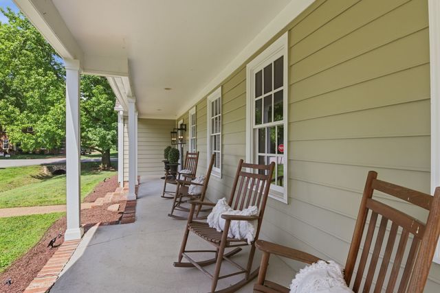 1111 Greenleaf Way, Franklin, TN 37069