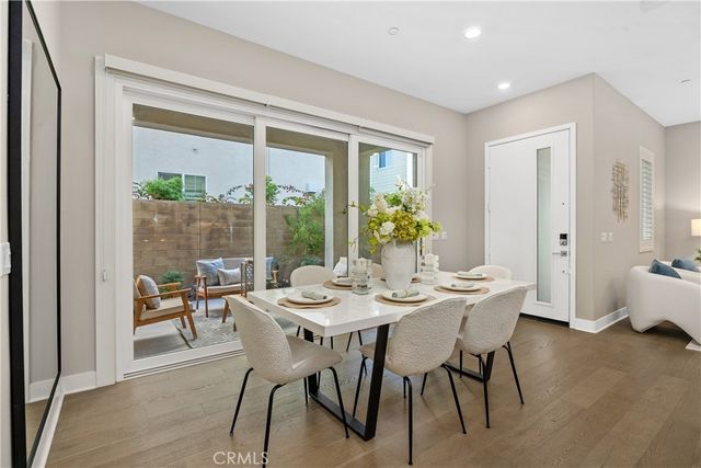 110 Spiral, Irvine, CA 92618