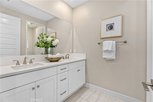 110 Spiral, Irvine, CA 92618