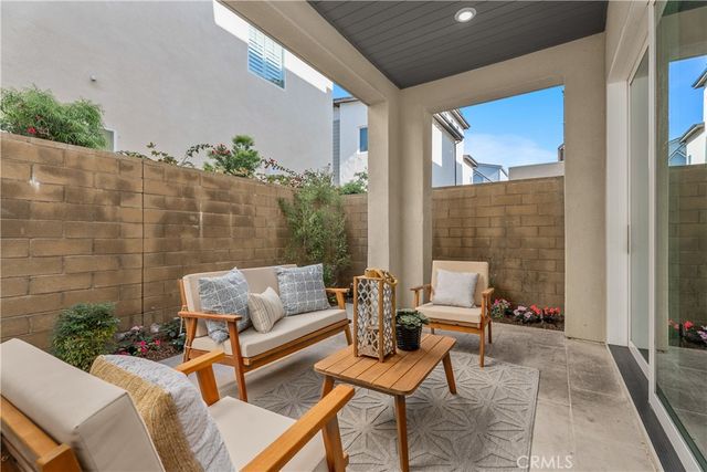 110 Spiral, Irvine, CA 92618