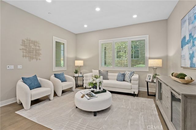 110 Spiral, Irvine, CA 92618