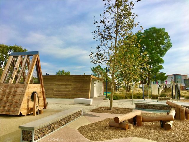 110 Spiral, Irvine, CA 92618