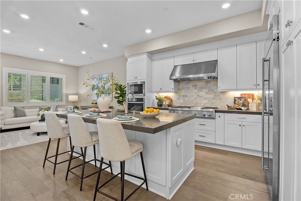 110 Spiral, Irvine, CA 92618