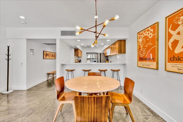 277 E Alejo Road 101, Palm Springs, CA 92262