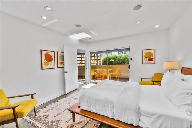 277 E Alejo Road 101, Palm Springs, CA 92262