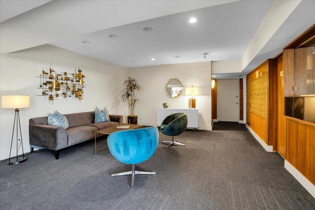 277 E Alejo Road 101, Palm Springs, CA 92262