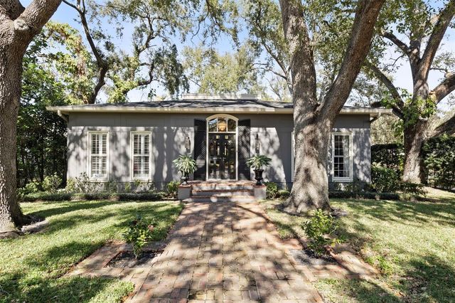 3301 W MORRISON AVENUE, Tampa, FL 33629
