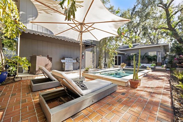 3301 W MORRISON AVENUE, Tampa, FL 33629