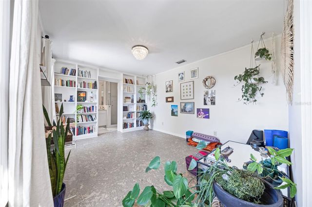 3301 W MORRISON AVENUE, Tampa, FL 33629