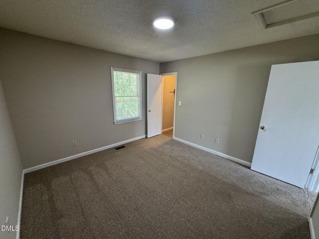 2910 Faversham Place, Raleigh, NC 27604