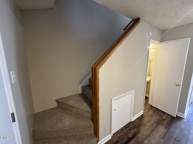 2910 Faversham Place, Raleigh, NC 27604