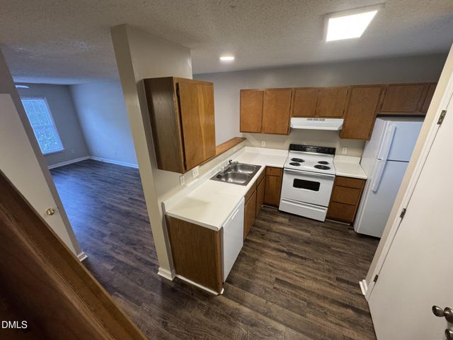 2910 Faversham Place, Raleigh, NC 27604