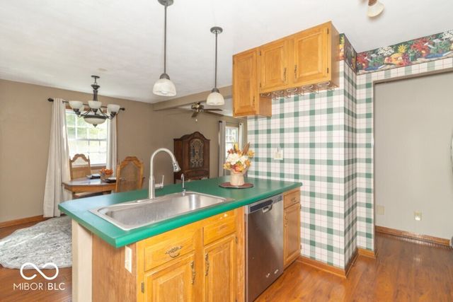 1018 Sunset Drive, New Castle, IN 47362