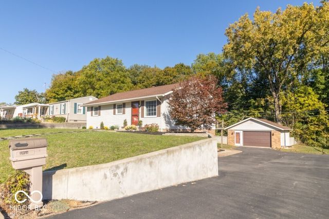 1018 Sunset Drive, New Castle, IN 47362