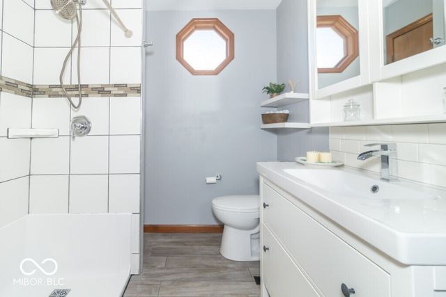 1018 Sunset Drive, New Castle, IN 47362