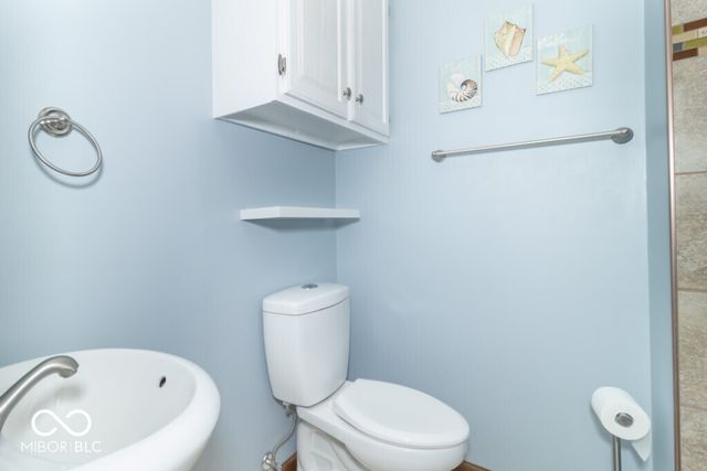 1018 Sunset Drive, New Castle, IN 47362