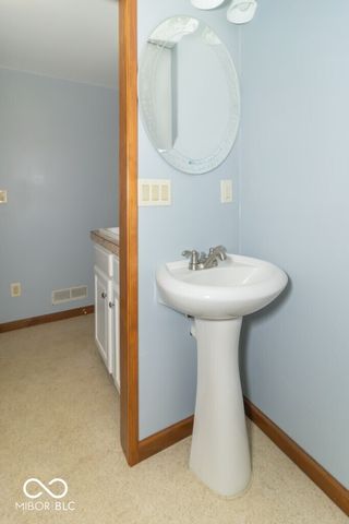 1018 Sunset Drive, New Castle, IN 47362