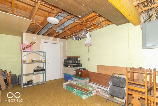 1018 Sunset Drive, New Castle, IN 47362