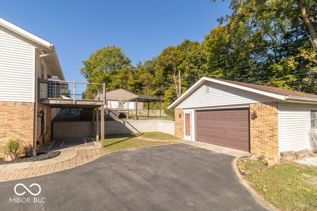 1018 Sunset Drive, New Castle, IN 47362