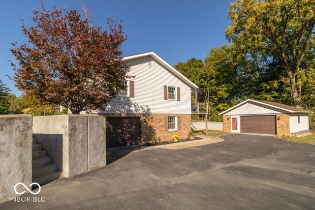 1018 Sunset Drive, New Castle, IN 47362