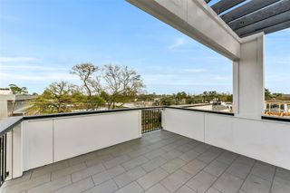 806 Fisher Street F, Houston, TX 77018