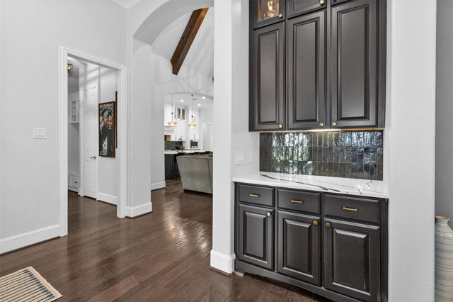 134 Pacific Grove Drive, Montgomery, TX 77316