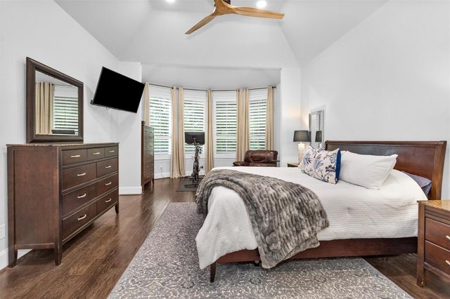 134 Pacific Grove Drive, Montgomery, TX 77316