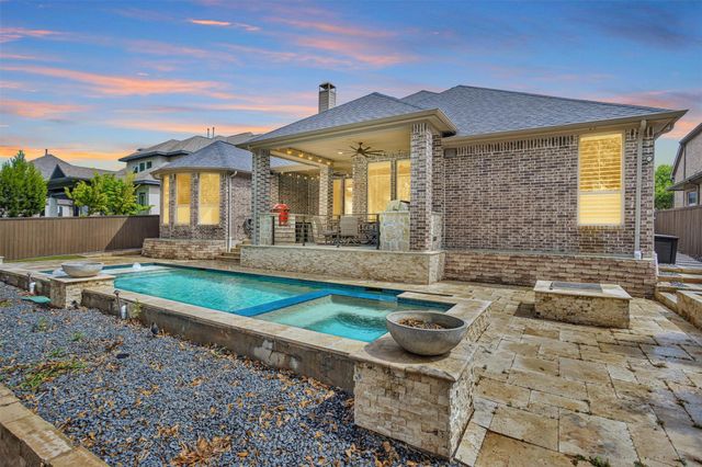 134 Pacific Grove Drive, Montgomery, TX 77316