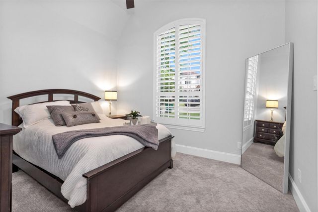 134 Pacific Grove Drive, Montgomery, TX 77316