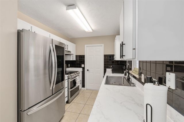 5255 NW 64 STREET, Ocala, FL 34482