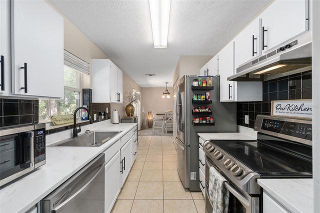 5255 NW 64 STREET, Ocala, FL 34482