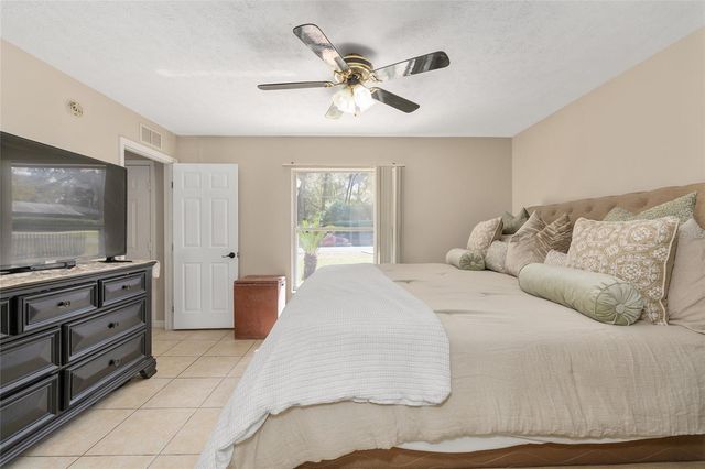 5255 NW 64 STREET, Ocala, FL 34482