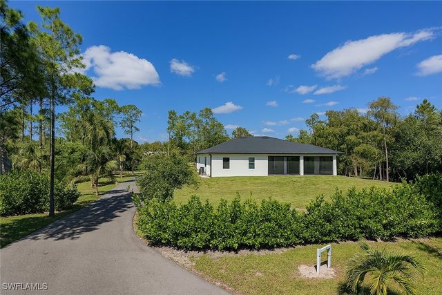 2330 4th AVE SE, Naples, FL 34117