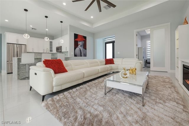 2330 4th AVE SE, Naples, FL 34117