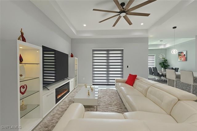 2330 4th AVE SE, Naples, FL 34117