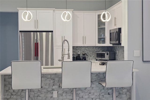 2330 4th AVE SE, Naples, FL 34117