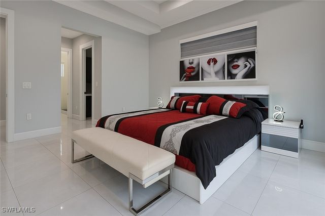 2330 4th AVE SE, Naples, FL 34117