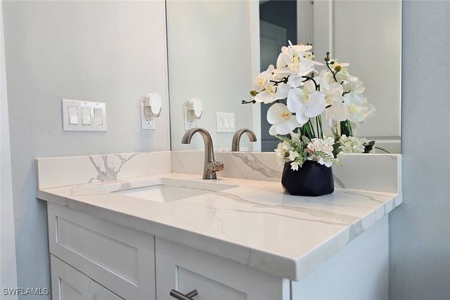 2330 4th AVE SE, Naples, FL 34117