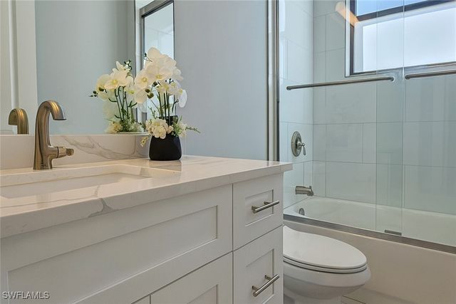 2330 4th AVE SE, Naples, FL 34117