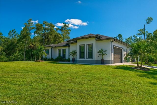 2330 4th AVE SE, Naples, FL 34117