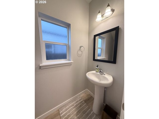 8313 Ne 134TH Pl, Vancouver, WA 98682