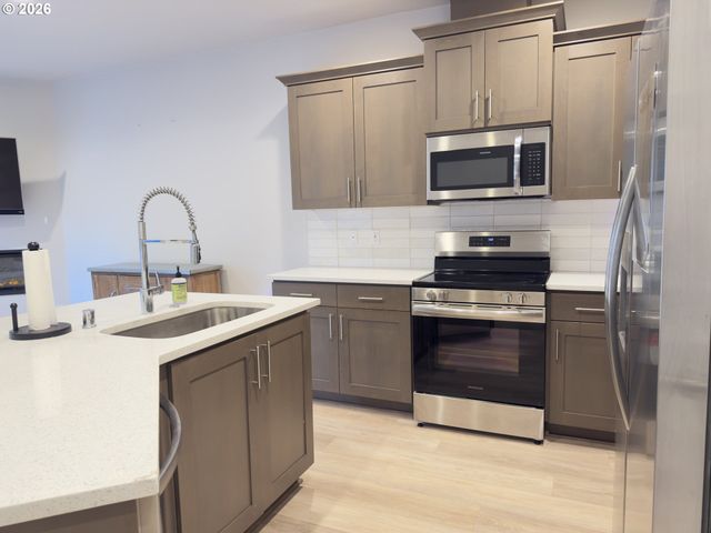 8313 Ne 134TH Pl, Vancouver, WA 98682