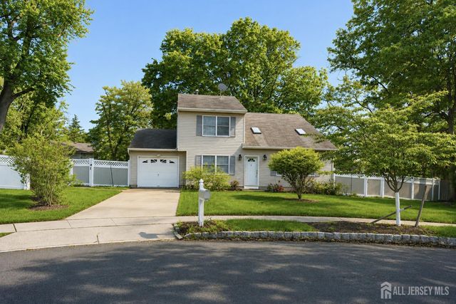 9 Sycamore Lane, Piscataway, NJ 08854