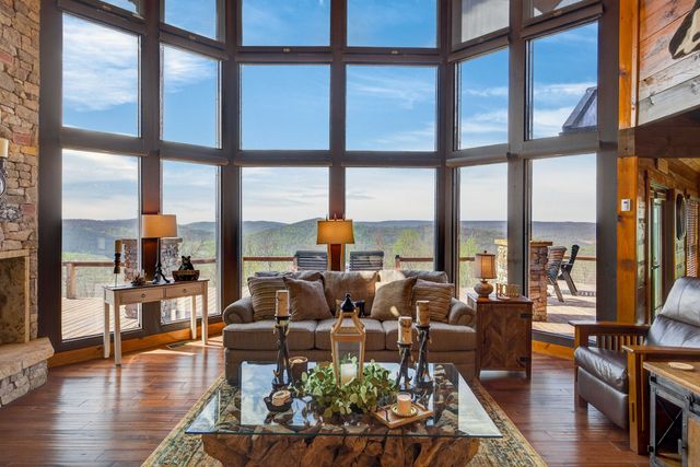 751 Bear Knob Ln, Crawford, TN 38554
