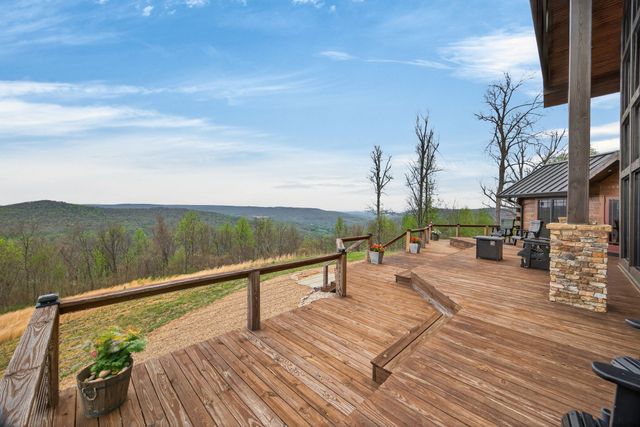 751 Bear Knob Ln, Crawford, TN 38554