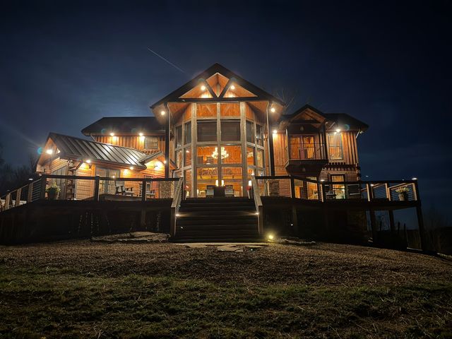 751 Bear Knob Ln, Crawford, TN 38554