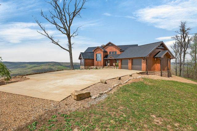 751 Bear Knob Ln, Crawford, TN 38554