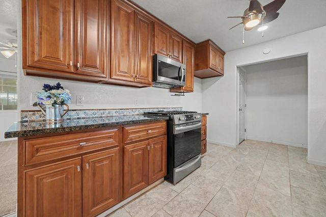 17295 Previtalli Rd, Jackson, CA 95642