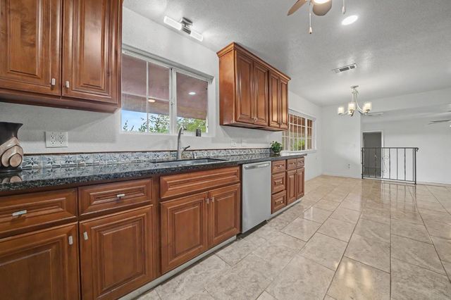 17295 Previtalli Rd, Jackson, CA 95642